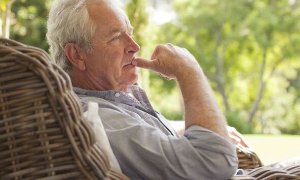 La prostatite est diagnostiquée chez les hommes âgés qui ne sont pas sûrs de leurs capacités